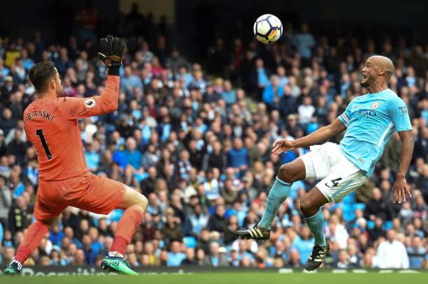 于顶尖地位 于顶尖地位